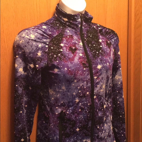 Aviva Jogging Top - Picture 1 of 6